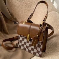 Best Selling Bag Women's Autumn And Winter 2021 New Fashion Retro Crossbody Ins Niche Chessboard Plaid Portable Small Square Bag main image 1