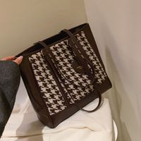 Autumn And Winter Large-capacity New Fashion Texture Shoulder  High-end Commuter Tote Bag main image 4