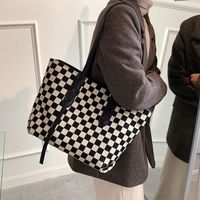 Bolsos De Mujer De Gran Capacidad Otoño E Invierno 2021 Nuevo Bolso De Mano A Cuadros De Moda sku image 3