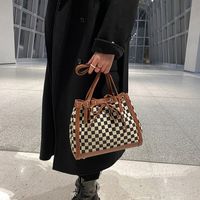 Popular Chessboard Plaid Large Capacity Bag For Women 2021 Autumn And Winter New Fashionable All-match High-grade Fashion Shoulder Tote Bag main image 4