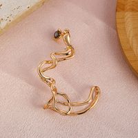 European And American Exaggerated Sweet Cool Alloy Irregular Auricle Ins Cold Style Design Abstract Water Drop Ear Clip Single Female main image 4