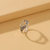Europe And America Cross Border New Personalized Retro Creative Heart-shaped Ring Fashion Simple Alloy Gesture Heart-shaped Ring Ornament main image 4