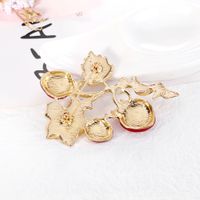 Retro Fashion Dripping Strawberry Flower Pin Elegant Graceful Plant Brooch Suit Clothing Accessories Corsage In Stock main image 5