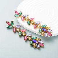 Venta Al Por Mayor De Pendientes Largos De Flores Con Diamantes De Aleación Exagerada De Moda Para Mujer sku image 3