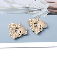 European And American New Style Spring Green Leaf Alloy Diamond Earrings Personality Exaggerated Earrings main image 6