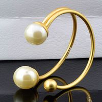 New Wild Temperament Korean Catwalk Pearl Open Bracelet Large Pearl Bracelet Accessories main image 3