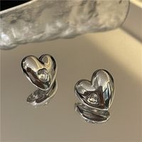 Retro Simple Metal Peach Heart Diamond Earrings sku image 3