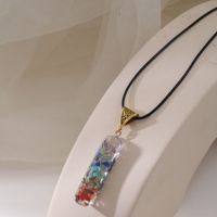 Farbiger Stein Lange Halskette Halbedelstein Natürlicher Kieskristallanhänger Großhandel sku image 1