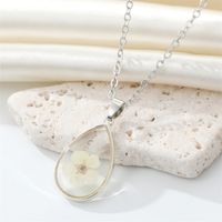 Cross-border Sold Jewelry Drop Shape Transparent Resin Dried Flower Necklace Bohemian Preserved Fresh Flower Starry Clavicle Chain sku image 2