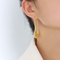 Pendientes Heterosexuales Geométricos De Oro 18k Chapados En Acero Titanio Simple main image 5