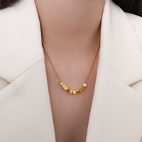 Collar Cuadrado Tridimensional Chapado En Oro De 18 Quilates De Acero De Titanio De Joyería Simple main image 1