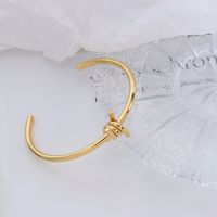 Stainless Steel 18k Gold Plated Exaggerated Twisted Screw Type Opening Non-adjustable Bracelet main image 4