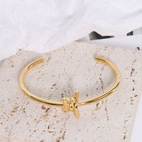 Stainless Steel 18k Gold Plated Exaggerated Twisted Screw Type Opening Non-adjustable Bracelet main image 5