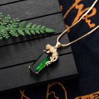 Inlaid Emerald Golden Leopard Pendant Retro Emerald Necklace Jewelry main image 3