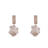 Fashion Copper Micro-inlaid Zircon White Resin Petal Earrings main image 6