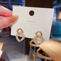 Koreanisch Die Neuen Einfachen Geometrischen Ohrringe Strass-besetzte Perlen-high-end-ohrringe main image 1