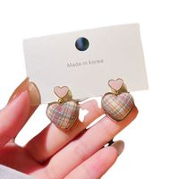 Korean Version Of Autumn And Winter Plaid Love Earrings Simple Personality Fabric Fashion Earrings Wholesale main image 1