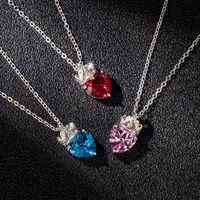 Fashion Queen Necklace Retro Crown Pendant Peach Heart Pendant Clavicle Chain Love Necklace sku image 1