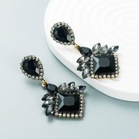 Exagerados Aretes De Diamantes Cuadrados De Acrílico Con Tachuelas De Diamantes Cuadrados En Forma De Gota De Múltiples Capas Exagerados sku image 2