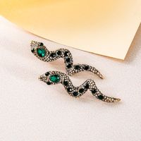 Retro Fashion Animal New Personality Creative Diamond Emerald Snake Earrings main image 5