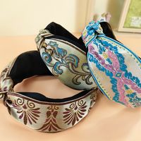 2021 New Ethnic Style Headband Women's Fabric Wide-brimmed Embroidery Knotted Headband main image 5