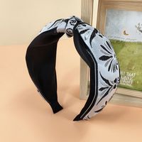 2021 New Ethnic Style Headband Women's Fabric Wide-brimmed Embroidery Knotted Headband sku image 8