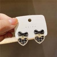 South Korea's New Trendy Design Pearl Lattice Heart Bow Stud Earrings main image 5