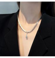 Korean Asymmetrical Design Sense Pearl Titanium Steel Drop-shaped Clavicle Chain main image 6