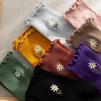 Thin Vertical Pile Of Socks Female Spring And Autumn Curling Small Daisy Embroidery In The Tube Socks main image 1