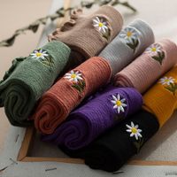 Thin Vertical Pile Of Socks Female Spring And Autumn Curling Small Daisy Embroidery In The Tube Socks main image 4