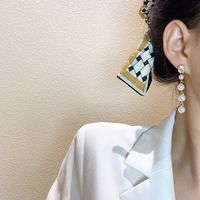 European And American Retro Trendy Long Earrings Women's Geometric Pearl Crystal Ear Jewelry Internet Celebrity Personalized Cold Style Earrings main image 2