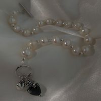 Korean Ot Buckle Black Heart Pearl Bracelet Female Niche Design Cold Simple Jewelry main image 5