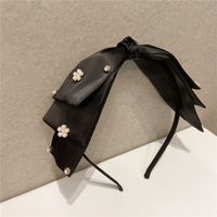 Korean Simple Retro Black Bow Headband Cute Flower Pearl Hairband Hair Accessories main image 1