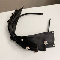 Korean Simple Retro Black Bow Headband Cute Flower Pearl Hairband Hair Accessories main image 3