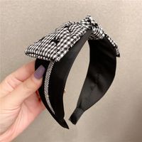 Coreano Dongdaemun Negro Y Blanco Plaid Bow Diadema Mujer Ancha Diadema Horquilla Internet Celebrity Banda Para El Cabello Nuevo Nudo De Diamantes De Imitación sku image 2