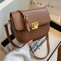 Autumn And Winter 2021 New Trendy Messenger Bag Retro Fashion Shoulder Saddle Bag main image 1