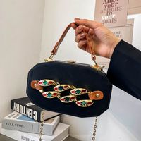 New Korean Version Of The Personality Thick Chain Design Ins Portable Messenger Box Bag main image 1