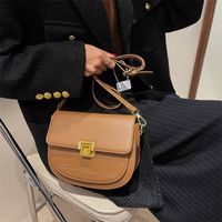 Autumn And Winter 2021 New Trendy Messenger Bag Retro Fashion Shoulder Saddle Bag sku image 3