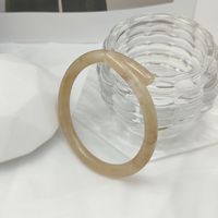 Mode Durchsetztes Harzarmband Transparent Unregelmäßig Verstellbares Einfaches Acrylarmband main image 4