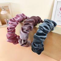 Fashion Solid Color Golden Velvet Folded Fabric Large-intesine Hairpin Wide-brimmed Hair-fix Headband main image 3
