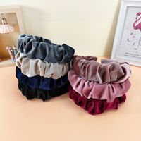 Fashion Solid Color Golden Velvet Folded Fabric Large-intesine Hairpin Wide-brimmed Hair-fix Headband main image 4