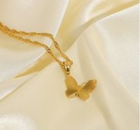 Collar De Acero De Titanio 316l Chapado En 18k Con Mariposa Europea Y Americana En Forma De Corazón main image 1