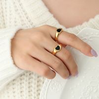 Europäische Und Amerikanische Schwarze Herz Ring Mode Fingerring Titan Stahl Ring main image 1