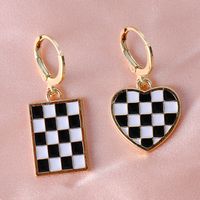 New Korean Version Of Black White Grid Heart-shaped Geometric Earrings main image 6