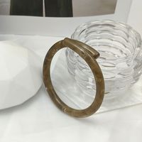 Mode Durchsetztes Harzarmband Transparent Unregelmäßig Verstellbares Einfaches Acrylarmband sku image 2