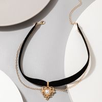 Fashion Jewelry Pearl Heart Hollow Diamond Chain Choker Clavicle Chain Wholesale main image 4
