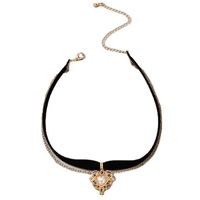 Fashion Jewelry Pearl Heart Hollow Diamond Chain Choker Clavicle Chain Wholesale main image 6