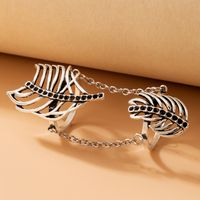 European And American New Fashion Simple Retro Metal Hollow Leaf Finger Ring main image 3
