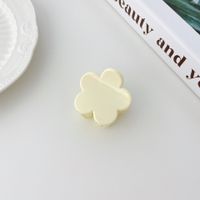 Korean Style New Solid Color Cute Flower Shape Hairpin Hair Accessories Party Travel Catch Clip main image 7