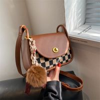 New Simple Checkerboard Armpit Bag Autumn And Winter Simple Master Retro Messenger Bag main image 1